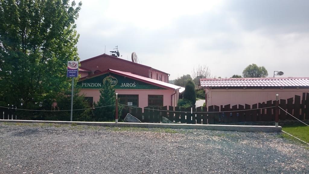 Penzion Jaros Popuvky Luaran gambar